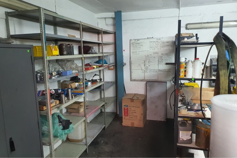 Commercial Property for Sale in Sidwell Eastern Cape